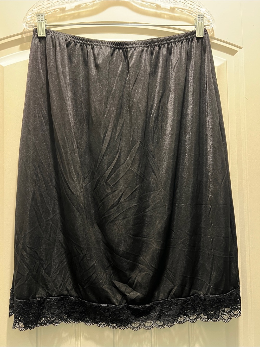 NWOT Black Lace-Hem Half Slip